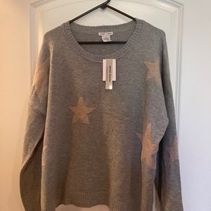 Gray with beige stars Sweet Romeo sweater - size 1X